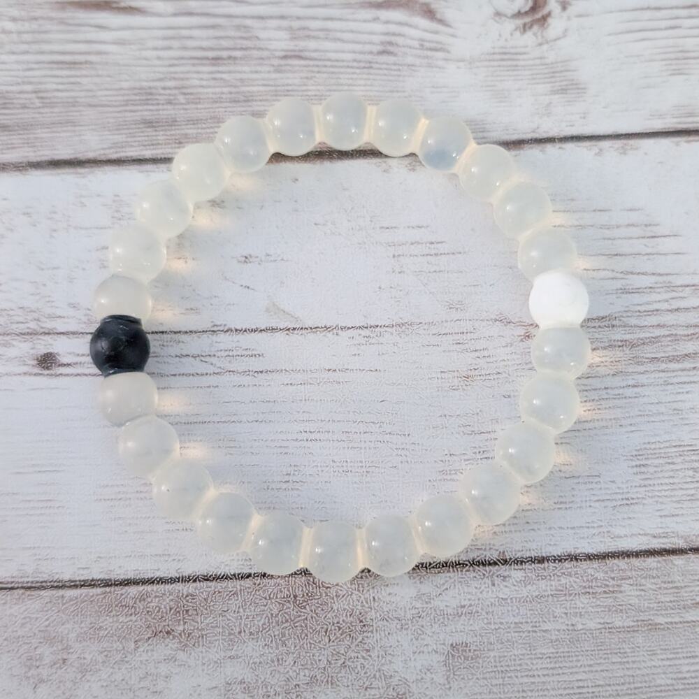 Frosted Stretch Bracelet - Black & White Accents - Fair Condition